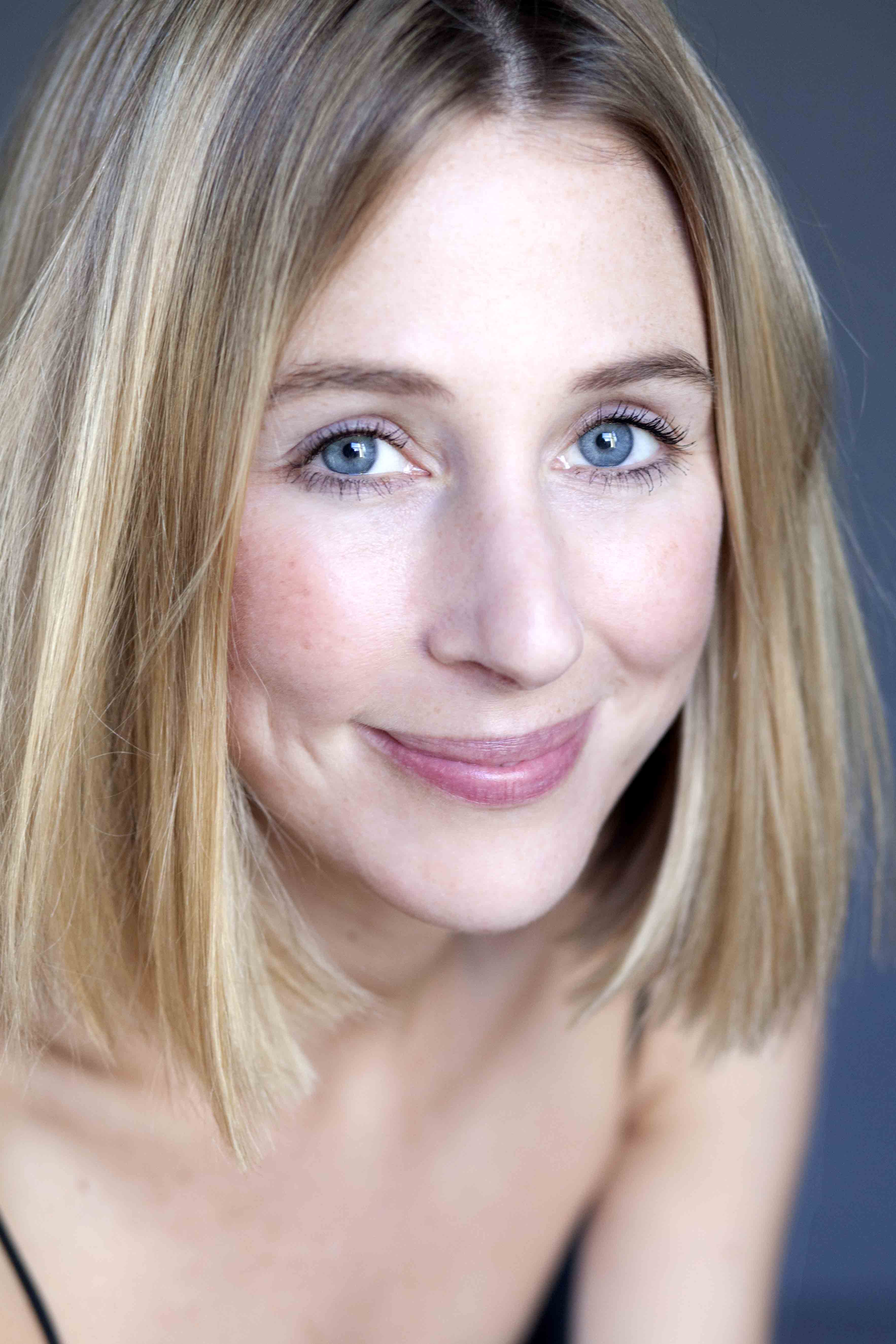 Sally Scott headshot